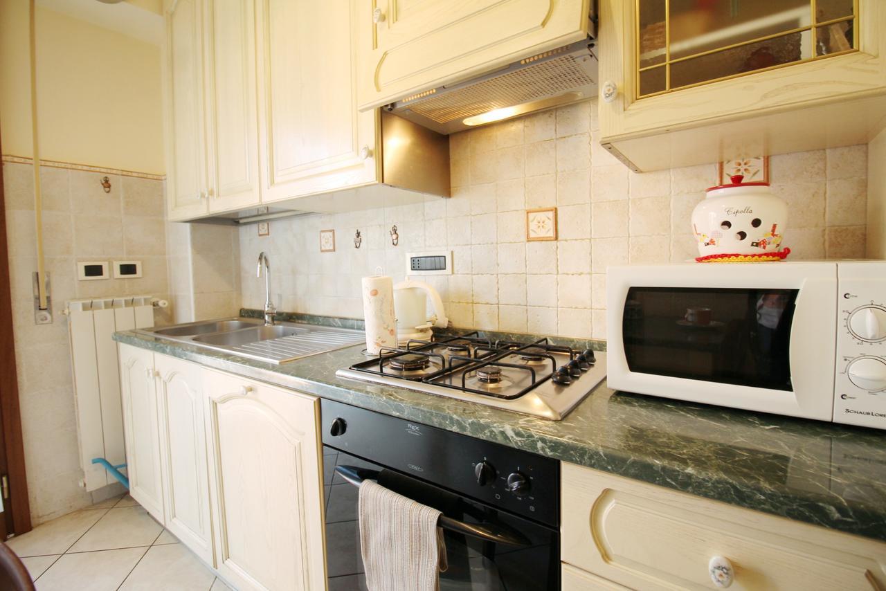 Monteverde Bright Apartment With Garage Rome Exterior photo